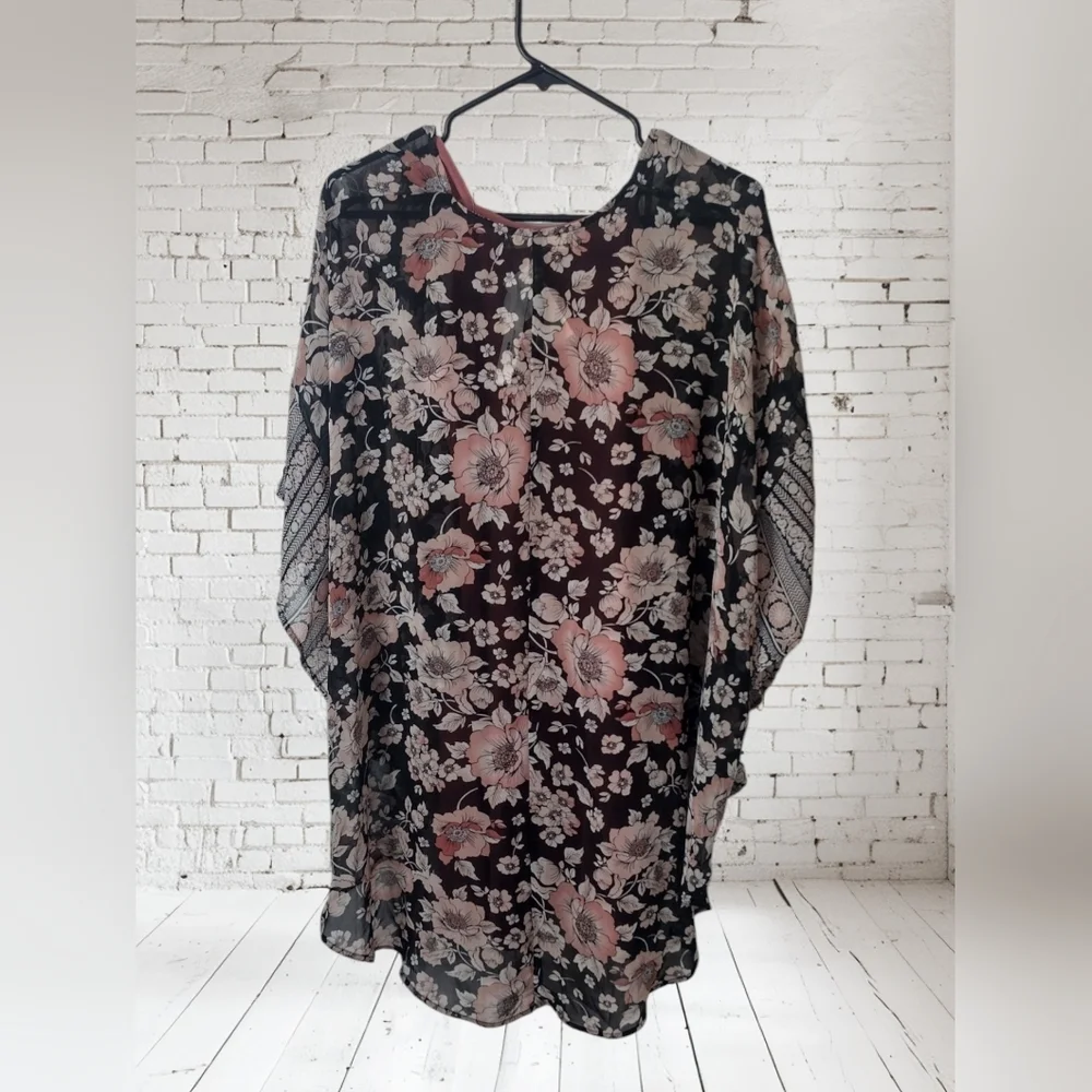 Wallflower Juniors Dress and Cardigan Set Size XS - New With Tags - Picture 3 of 5